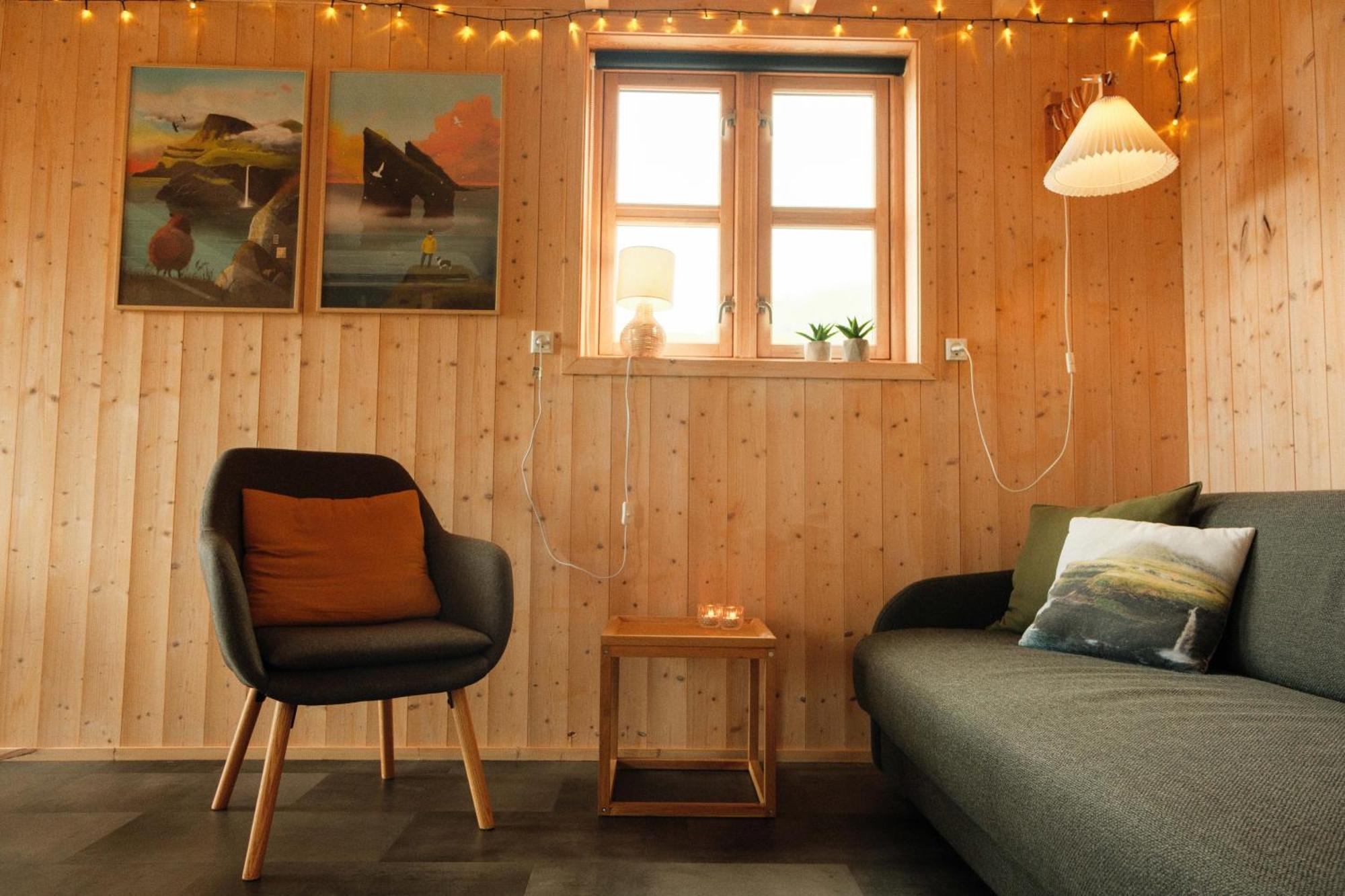 Mulafossur Cottages By Famous Waterfall In Gasadalur Buitenkant foto