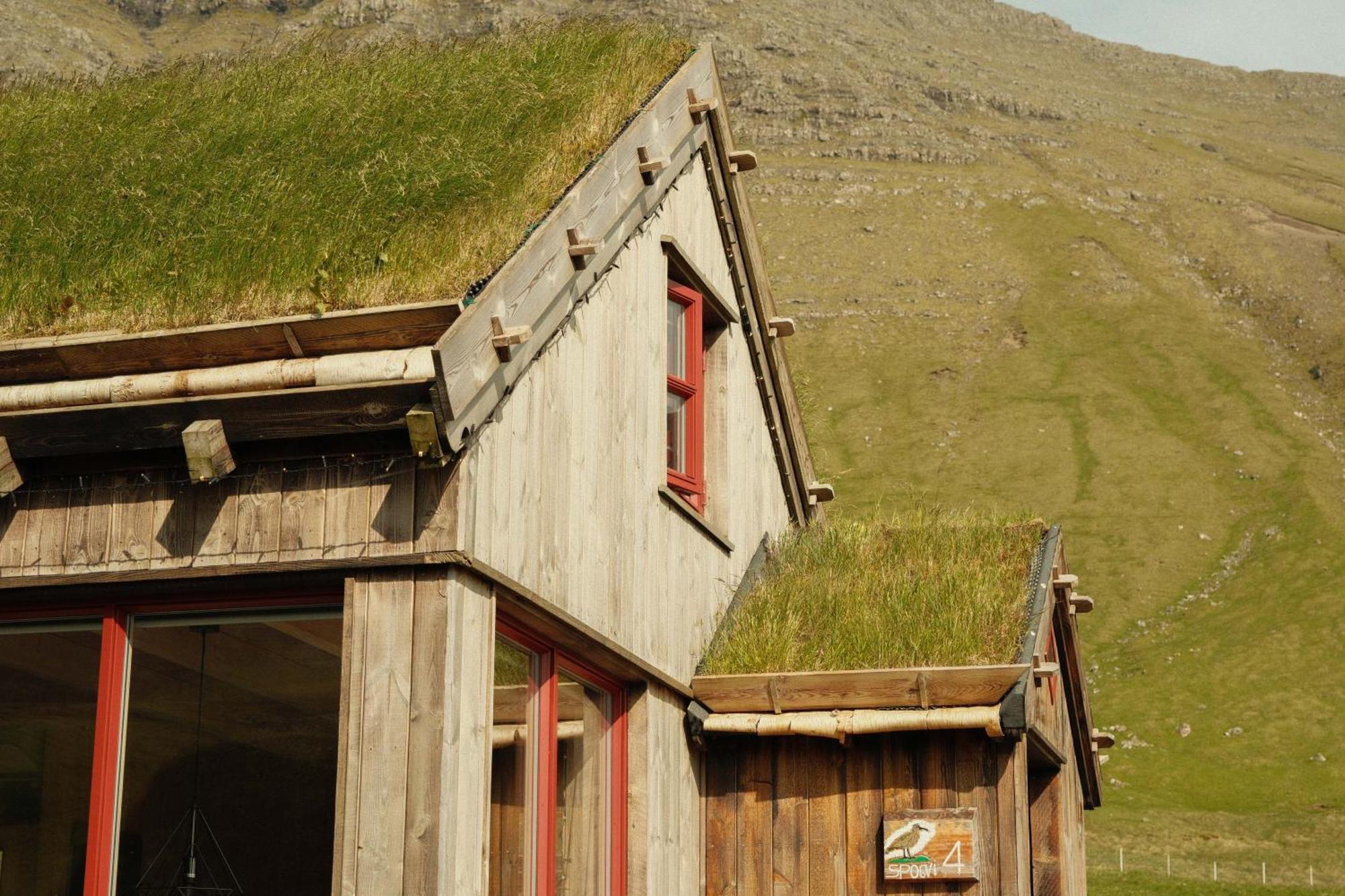Mulafossur Cottages By Famous Waterfall In Gasadalur Buitenkant foto