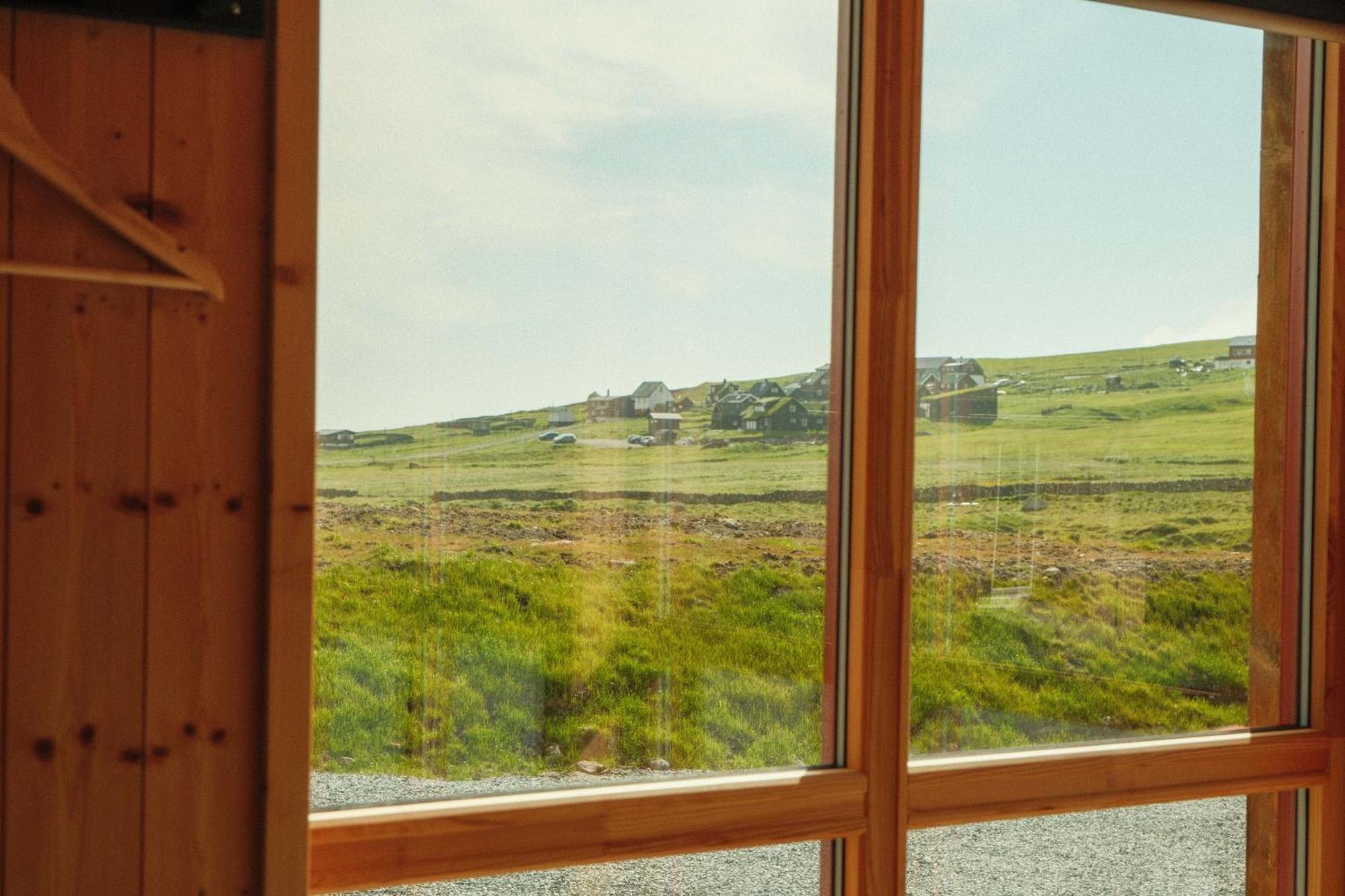 Mulafossur Cottages By Famous Waterfall In Gasadalur Buitenkant foto