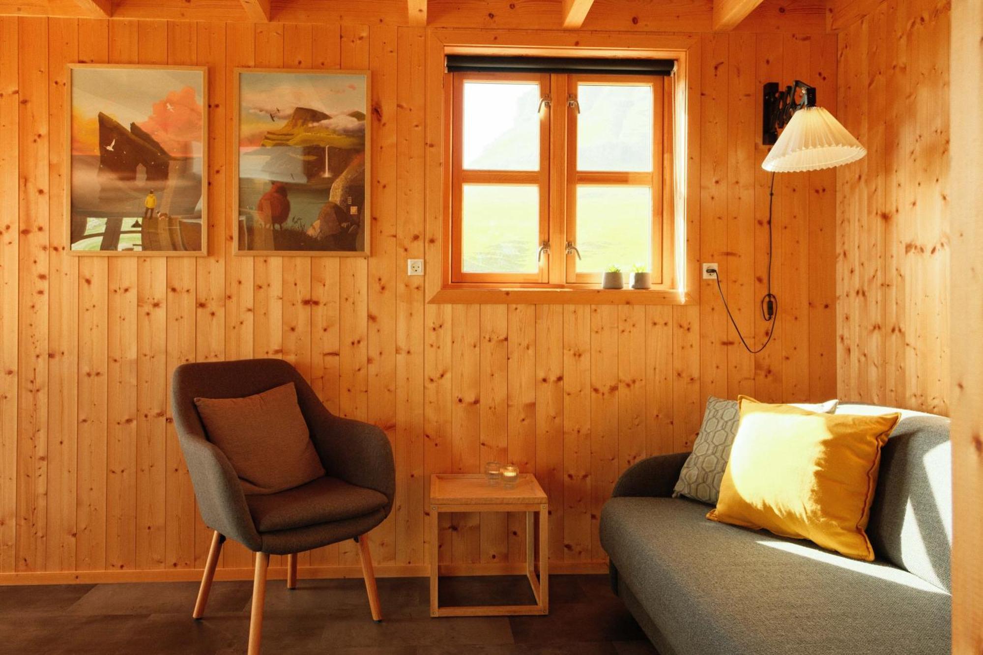 Mulafossur Cottages By Famous Waterfall In Gasadalur Buitenkant foto